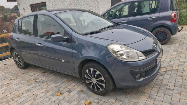 Renault Clio 1.6 Benzin 77000km!