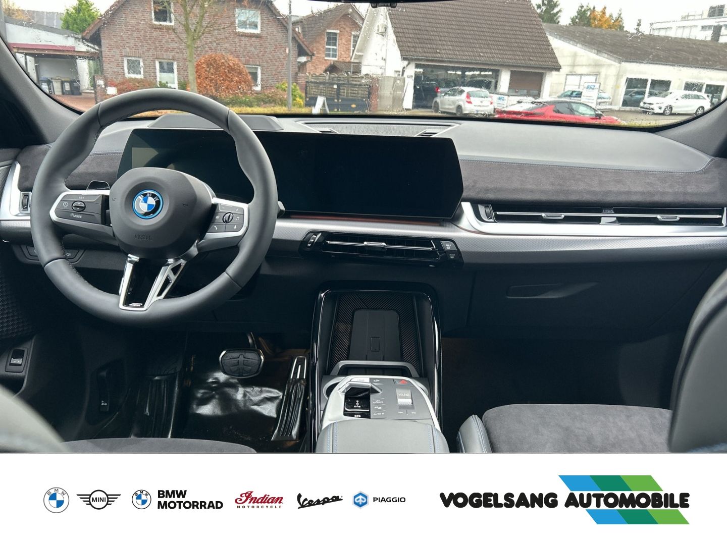 Fahrzeugabbildung BMW iX2 20 eDrive M Sport eDrive20 Park-Assistent Sp