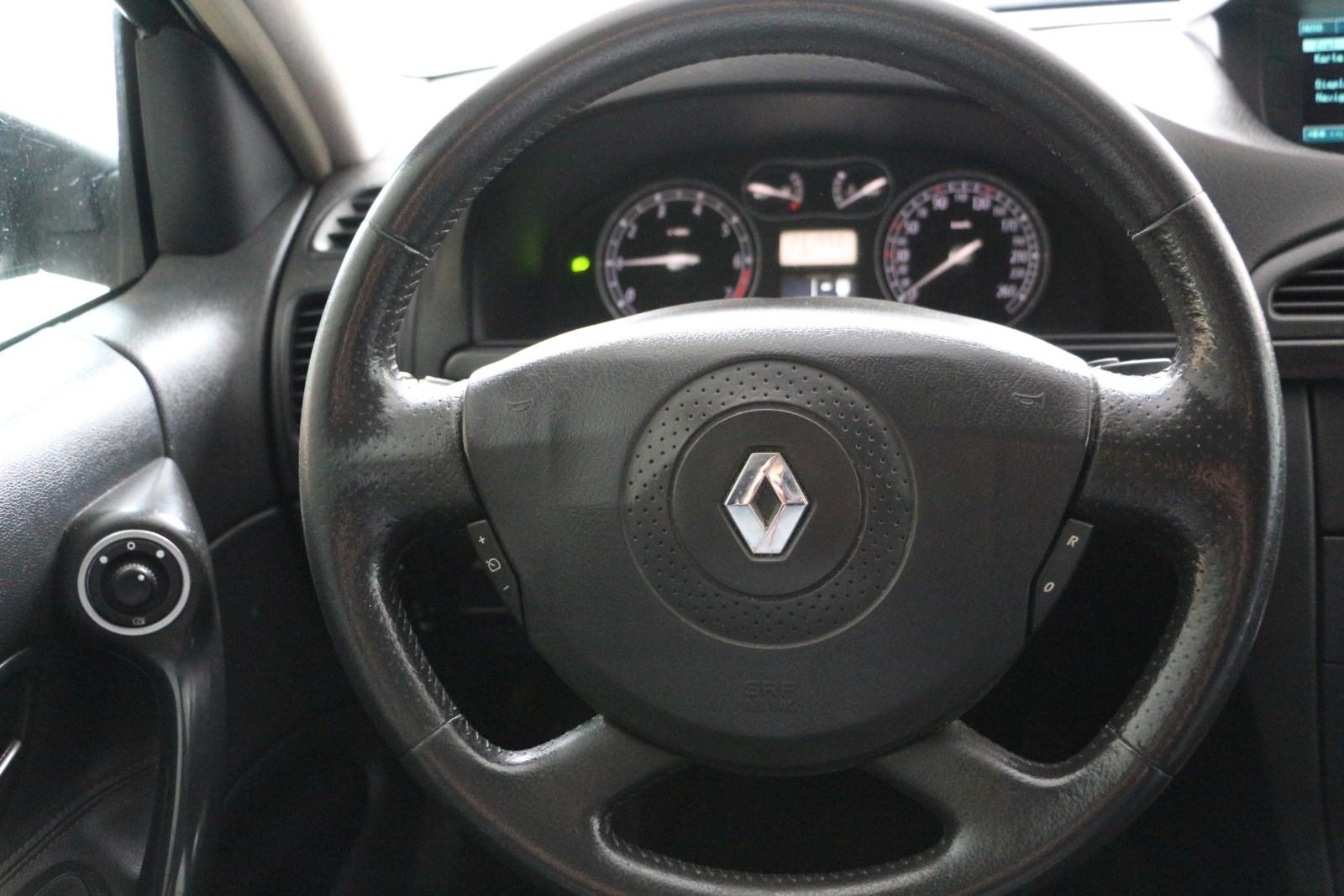 Renault Laguna 2006 — photo 25