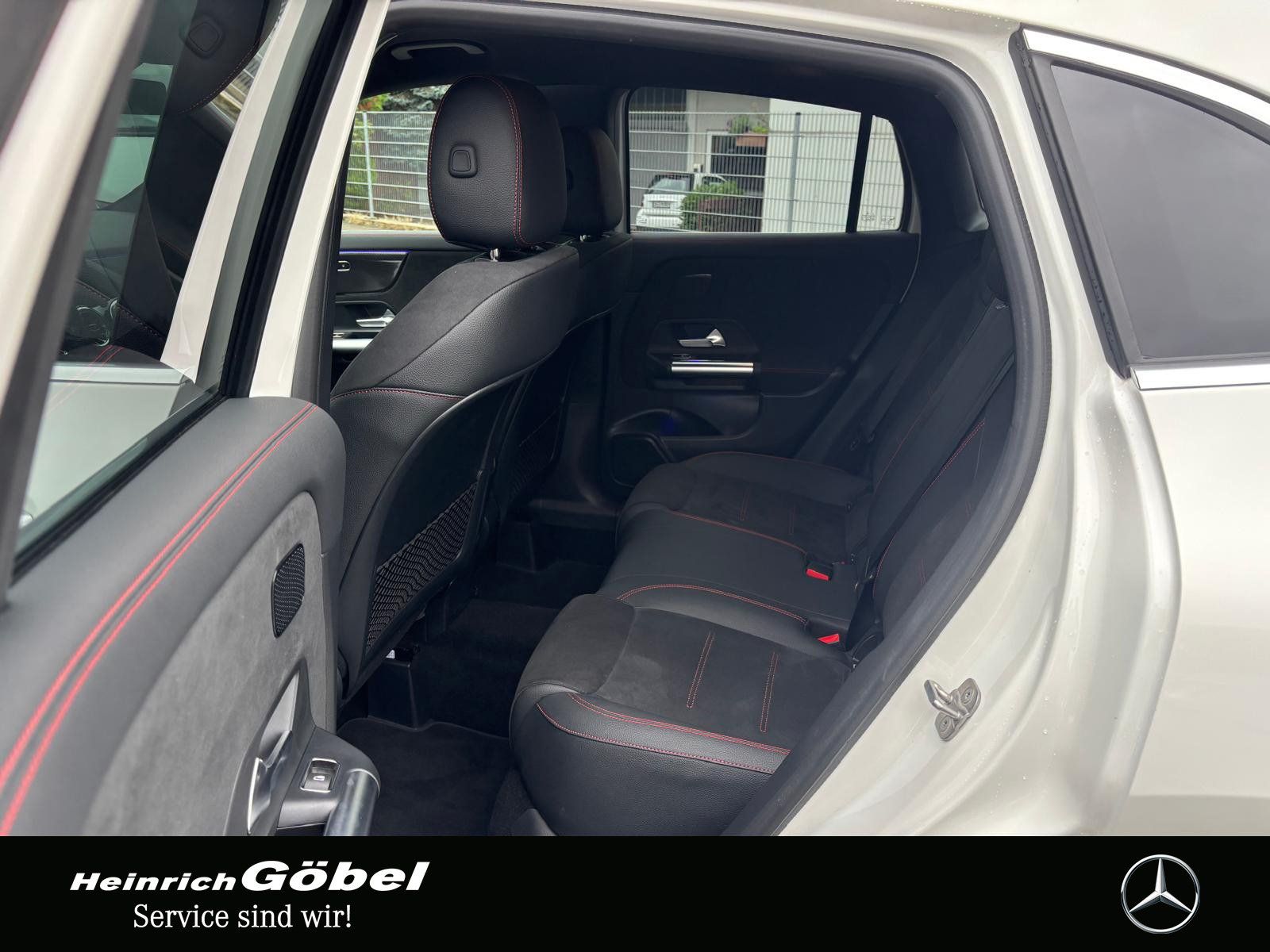 Fahrzeugabbildung Mercedes-Benz GLA 200 AMG*AHK*ADVANCED-SOUNDSYS*AMBIENTEBEL*