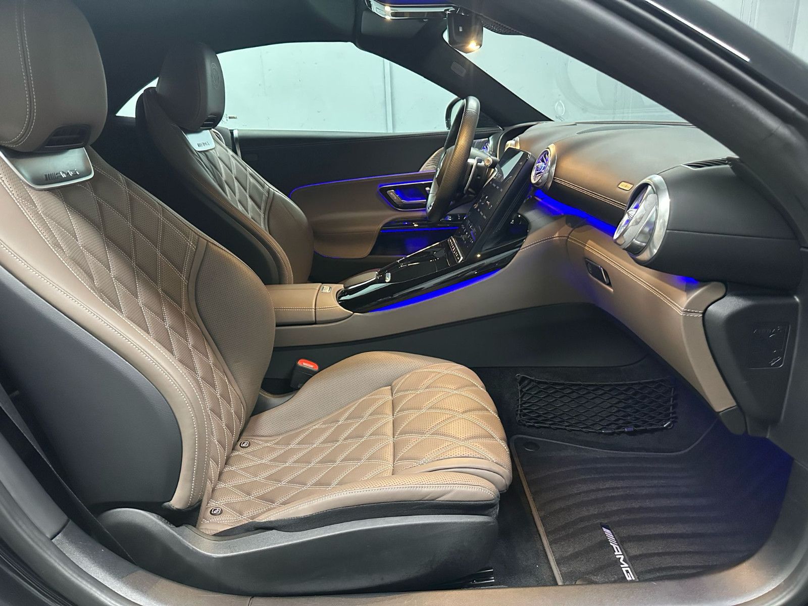 Fahrzeugabbildung Mercedes-Benz SL 63 4MATIC+ *MANUFAKTUR*NIGHT*LIFTSY*HEADUP*
