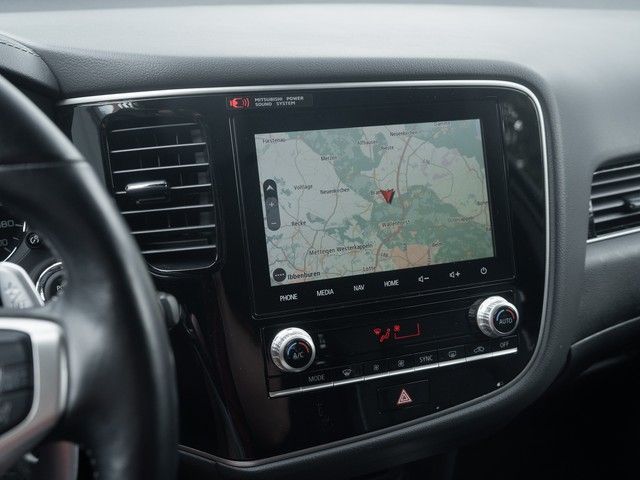 Outlander PHEV Top 4WD ACC+360°+LED+LEDER