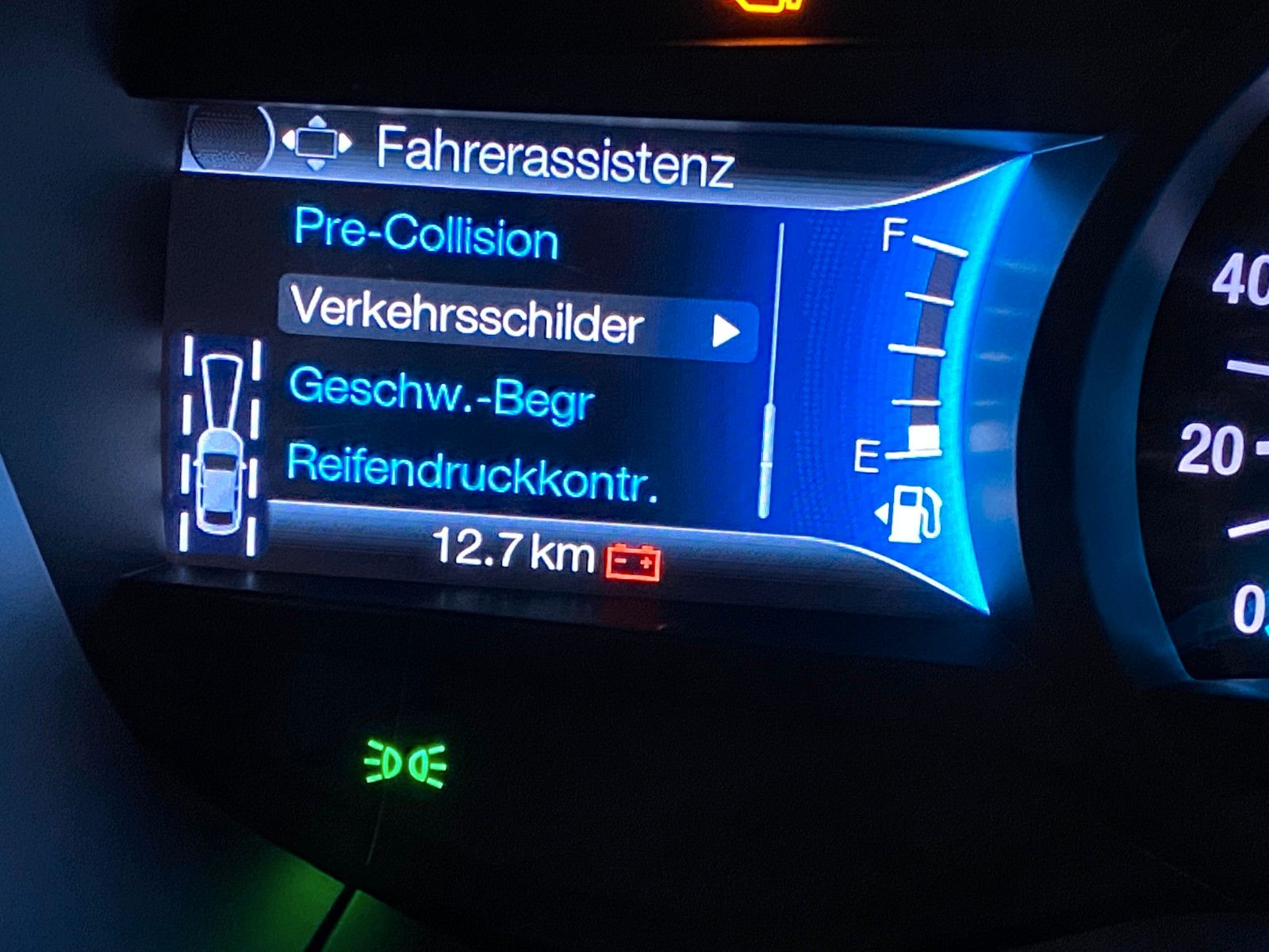 Fahrzeugabbildung Ford Mondeo 2.0 Hybrid TITANIUM Turnier+LED+SYNC3.2++