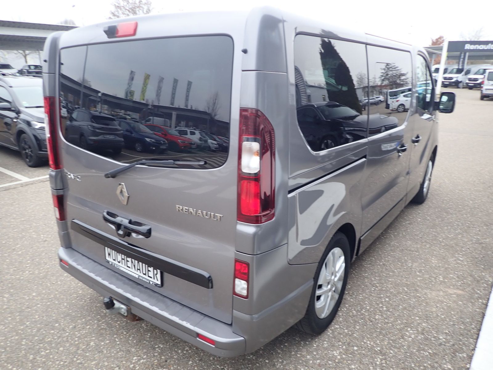 Fahrzeugabbildung Renault Trafic Combi L1H1 SpaceClass ENERGY dCi 145