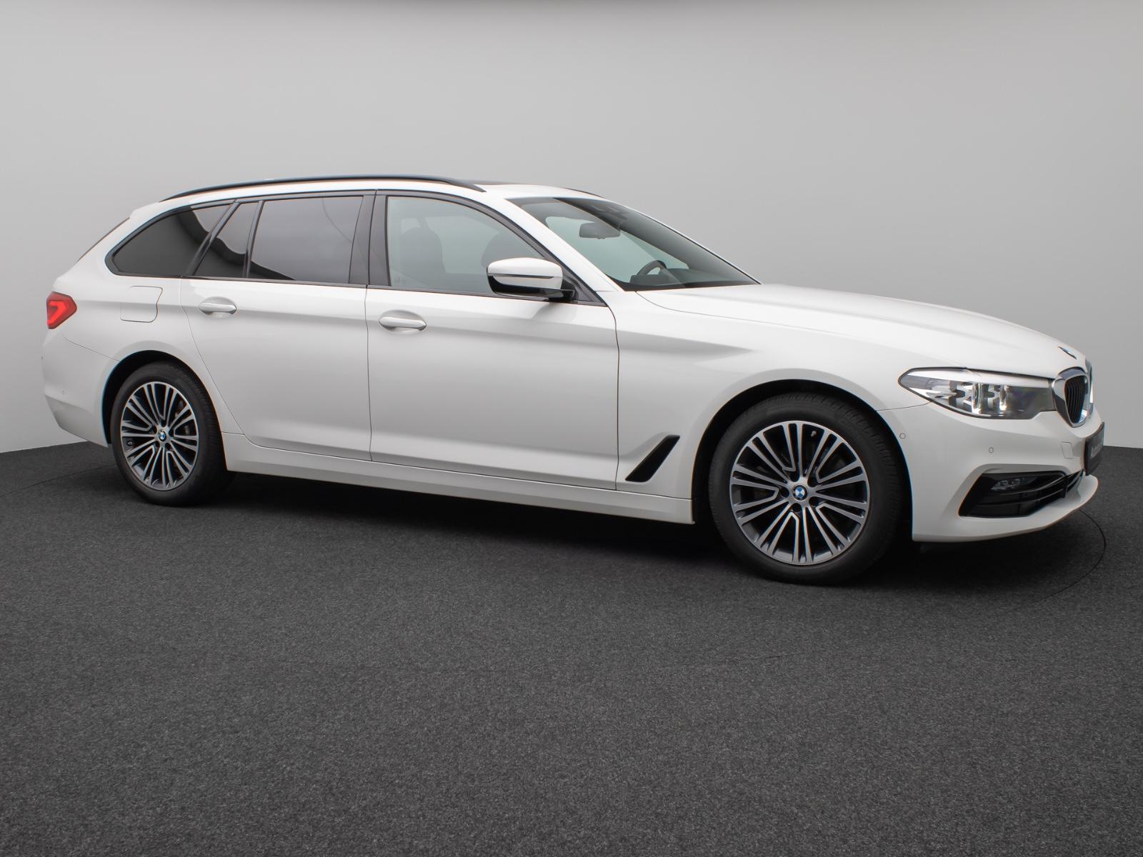 BMW 520d xD Tour Sport Line Pano H/K Exklusiv Paket
