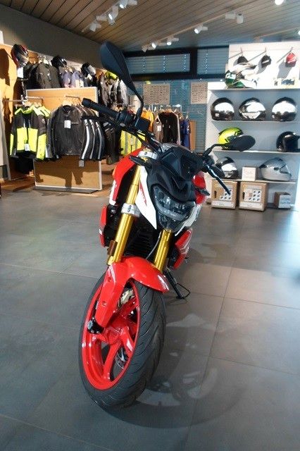Fahrzeugabbildung BMW G310R Tageszulassung