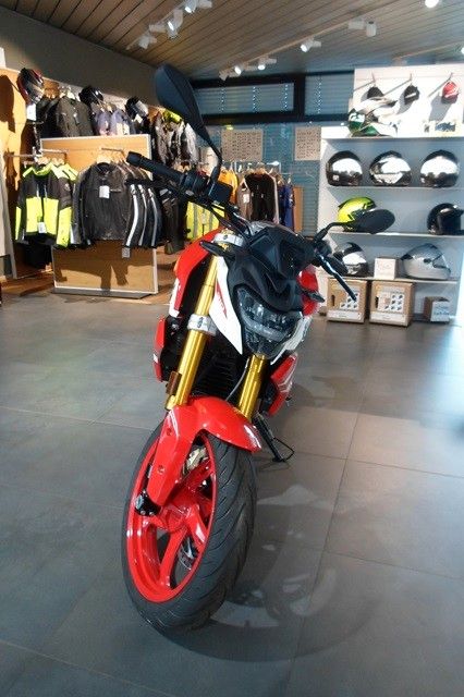 Fahrzeugabbildung BMW G310R