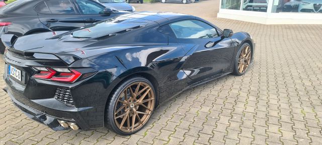 Fahrzeugabbildung Corvette C8 Stingray 2LT + Z51 +70 YEARS Ed. Inz /Tausch