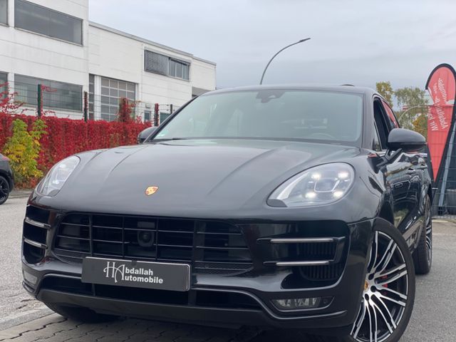 Porsche Macan Turbo mit Performance Paket