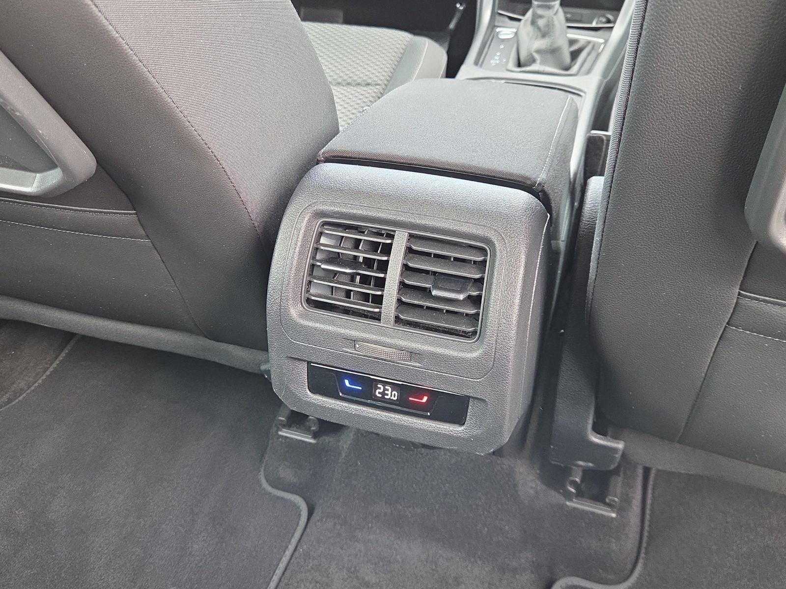 Volkswagen Touran - Bild 18