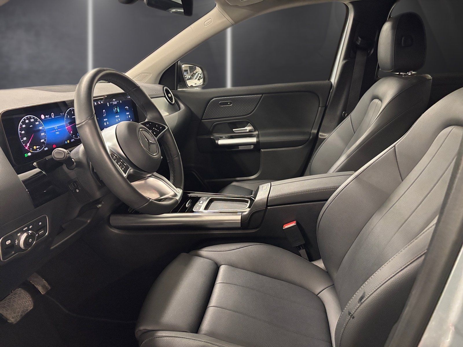 Fahrzeugabbildung Mercedes-Benz GLA 220 d 4M Progressive*Distro*360*MBeam*Night*