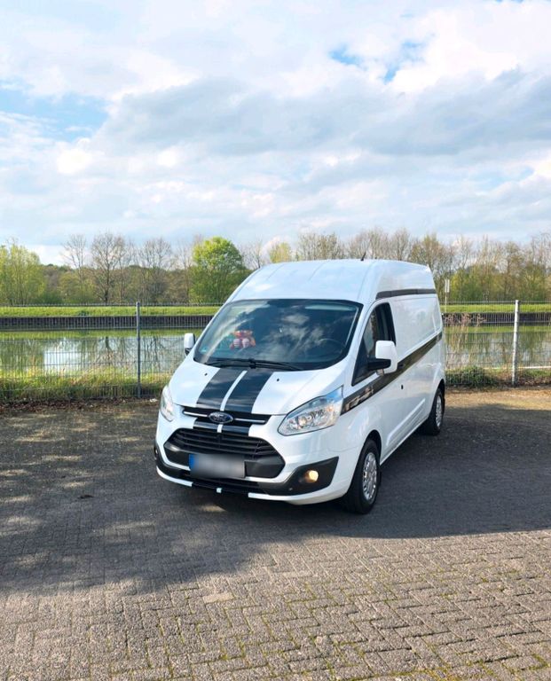 Image of Ford Transit Custom