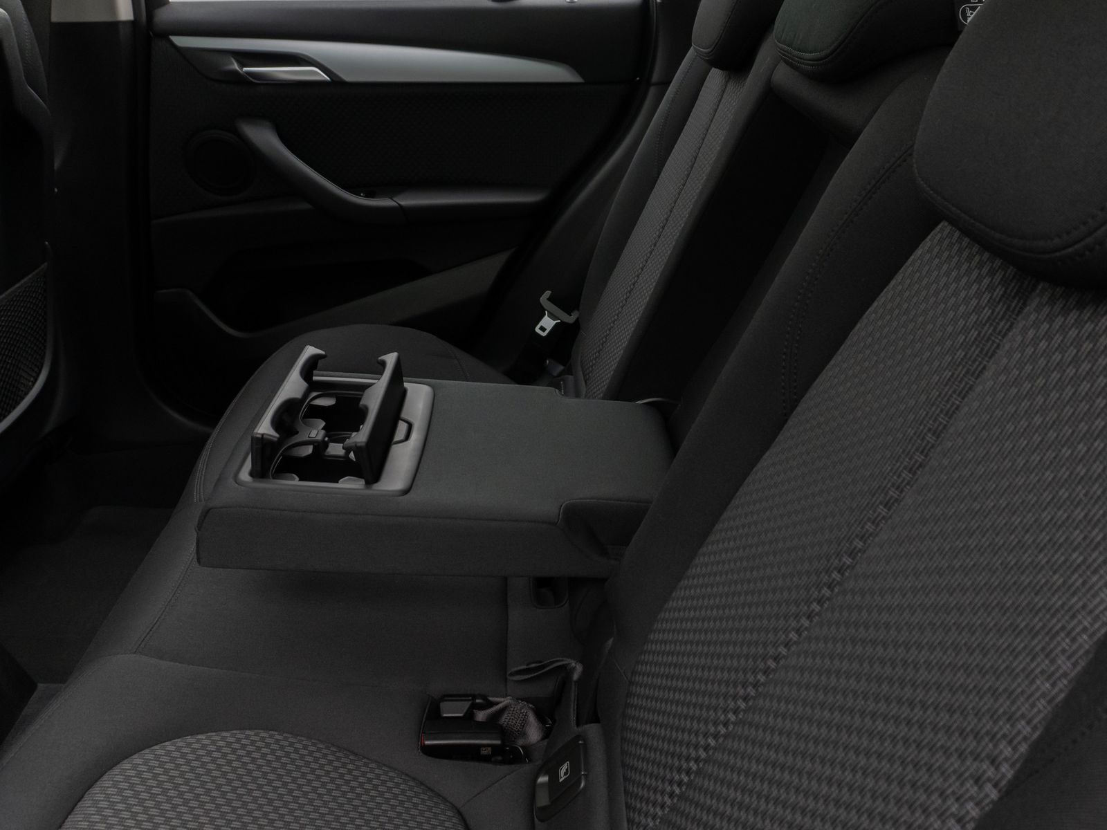 Fahrzeugabbildung BMW X1 sD18i Panorama DAB Navi Geschwindigkeitsreg