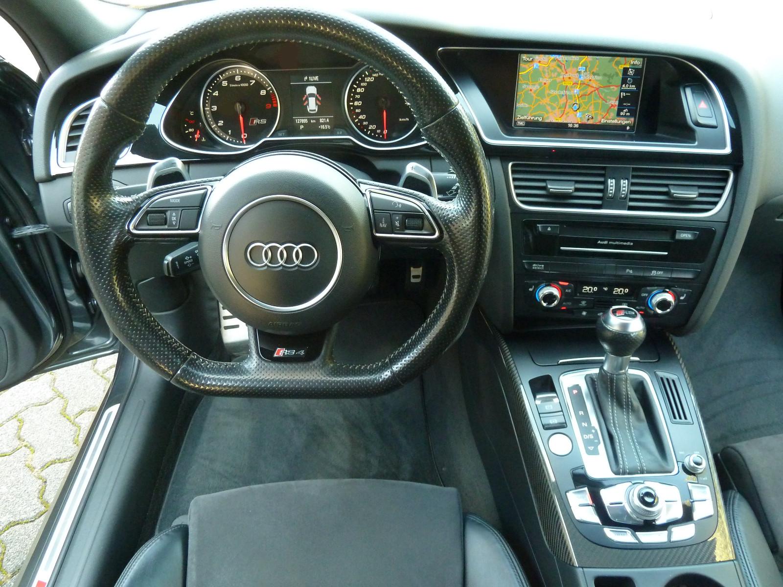Audi RS4 Avant 4.2 FSI V8 450 ch quattro • S tronic • Bang & Olufsen • Carbone • Caméra • 20"