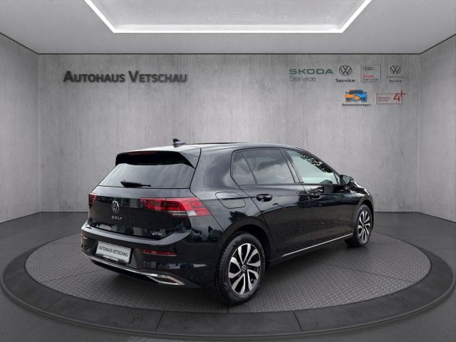 Golf VIII 1.5 TSI DSG Active Bluetooth Navi LED