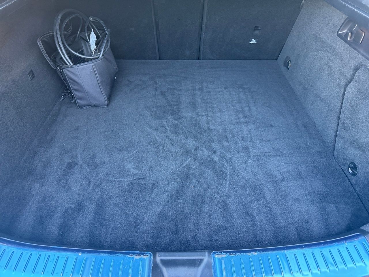 Fahrzeugabbildung Mercedes-Benz GLE 350 e 4M Coupé AMG+AHK+PANO+BUR+MULTIB+CARPL