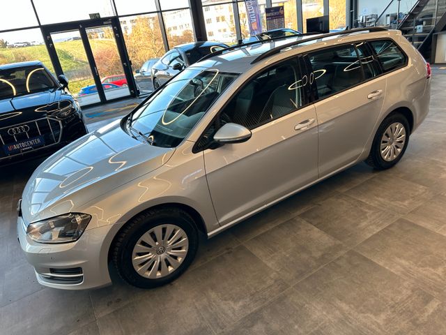 Volkswagen Golf VII Variant Trendline BMT *Navi*