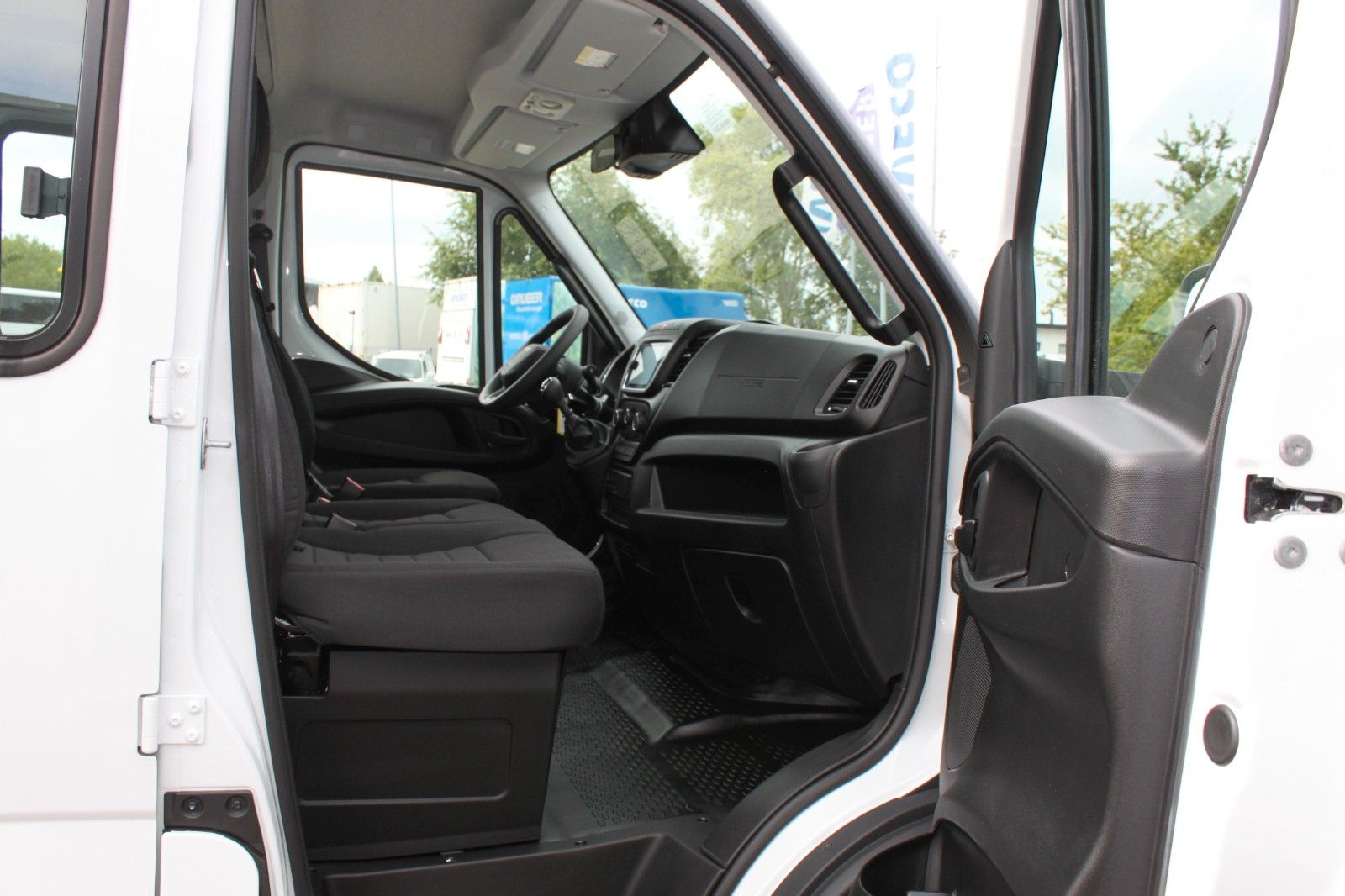 Fahrzeugabbildung Iveco 70C18 DoKa Meiller Kipper