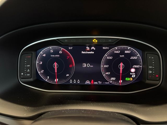 Fahrzeugabbildung SEAT Ateca Xperience KLIMA LED NAVI ALU