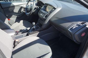 Ford Focus - 12