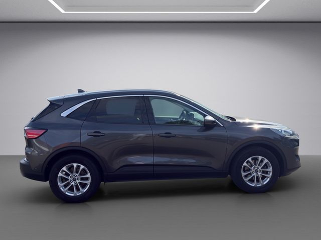 Kuga 2.0 EcoBlue Automatik Titanium X AHK, Stand