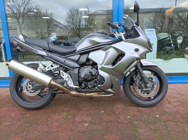 Suzuki GSX 1250 F ABS/KOFFER/TOPCASE/Sehr gepflegt