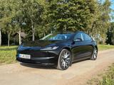 Tesla Model 3 RWD SR AHK MwSt. ausweisbar - Tesla Model 3 aus 2024