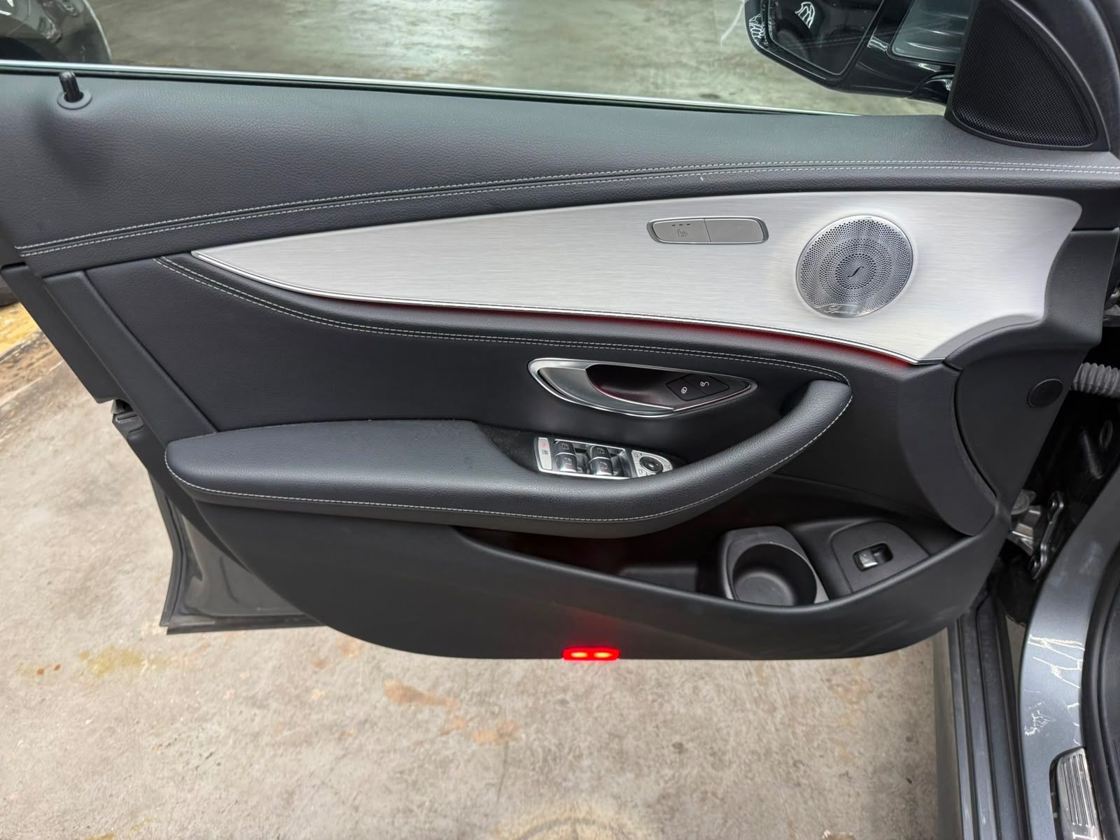 Mercedes-Benz E 300 de T 4MATIC AMG Line | JungeSterneGarantie – Bild 30