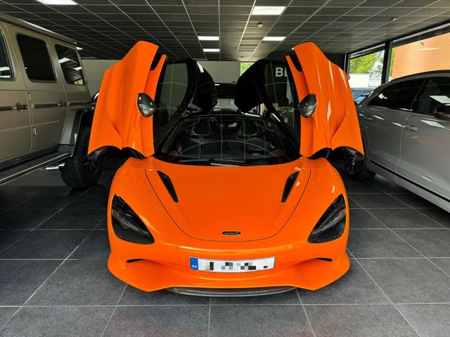 McLaren 750S- Full carbon- Racing seats- Lift- B&W