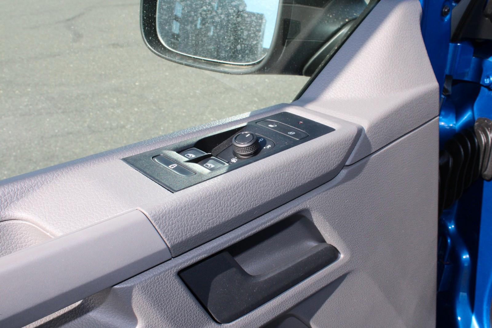 Volkswagen T6 Transporter AHK Klima Navi Sitzhzg. LED 17"