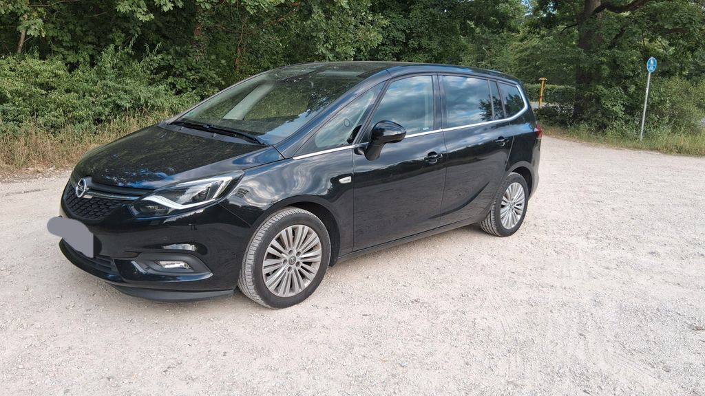 Image of Opel Zafira Tourer