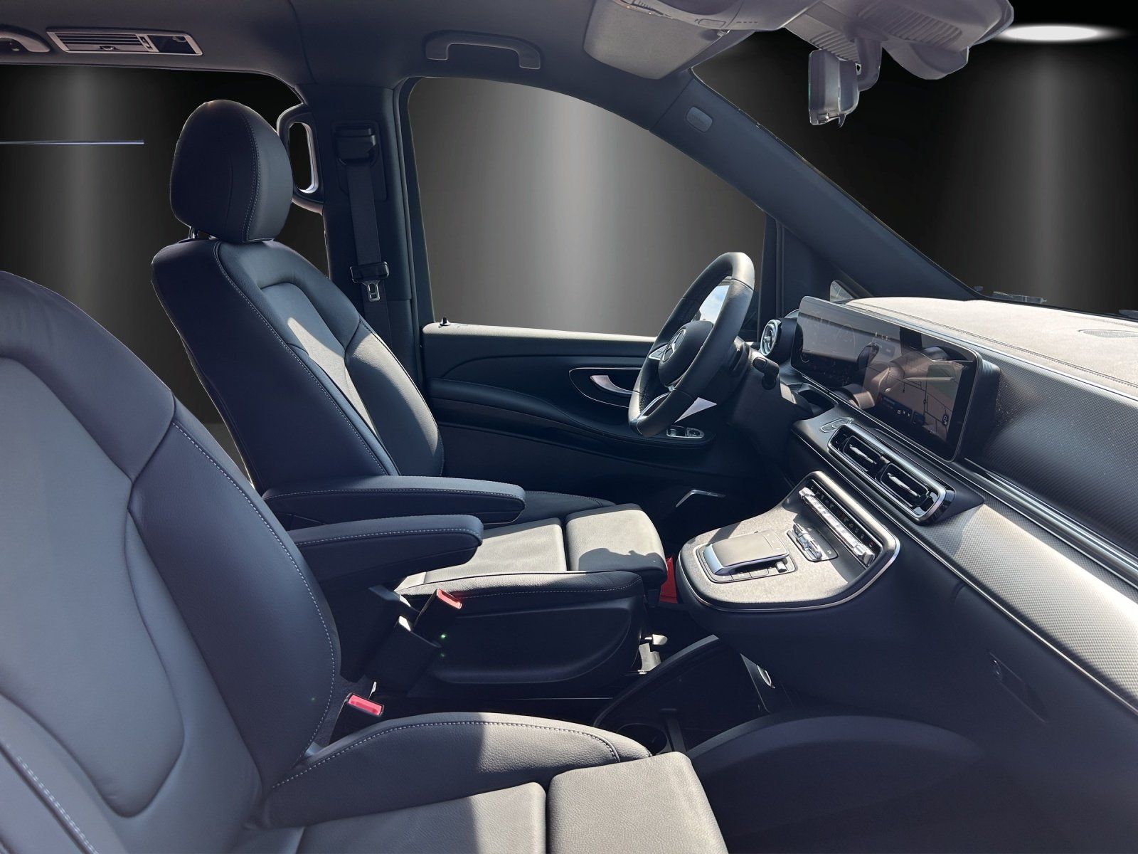 Fahrzeugabbildung Mercedes-Benz V 250 d Avantgarde Winterpaket AMG-Line AHK MBUX