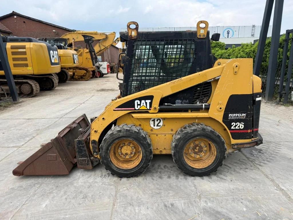 CAT 226