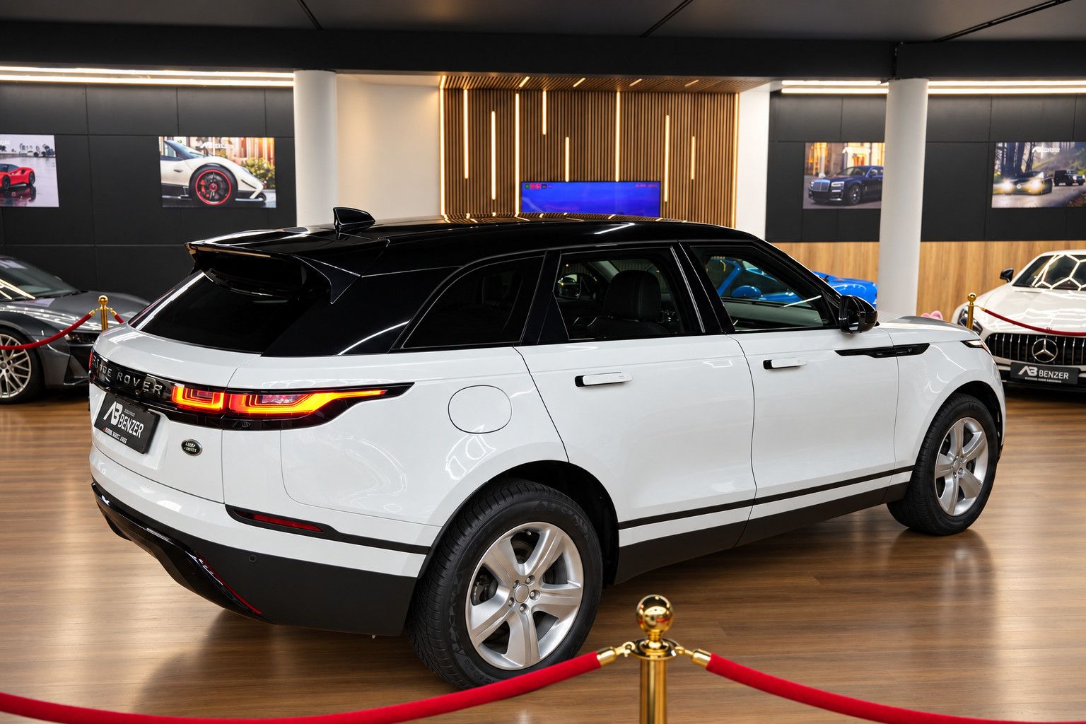 Fahrzeugabbildung Land Rover Range Rover Velar Kamera*Head-UP*Matrix*CarPlay