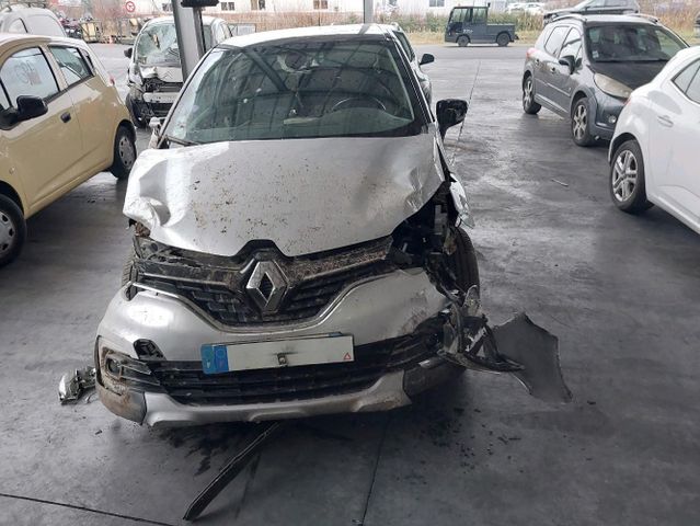 Renault CAPTUR (2) 1.2TCE 120 INTENS