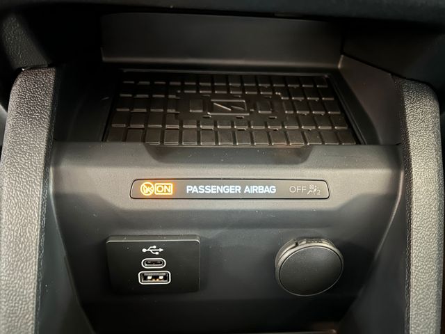 Ford Tourneo Courier Titanium AHK