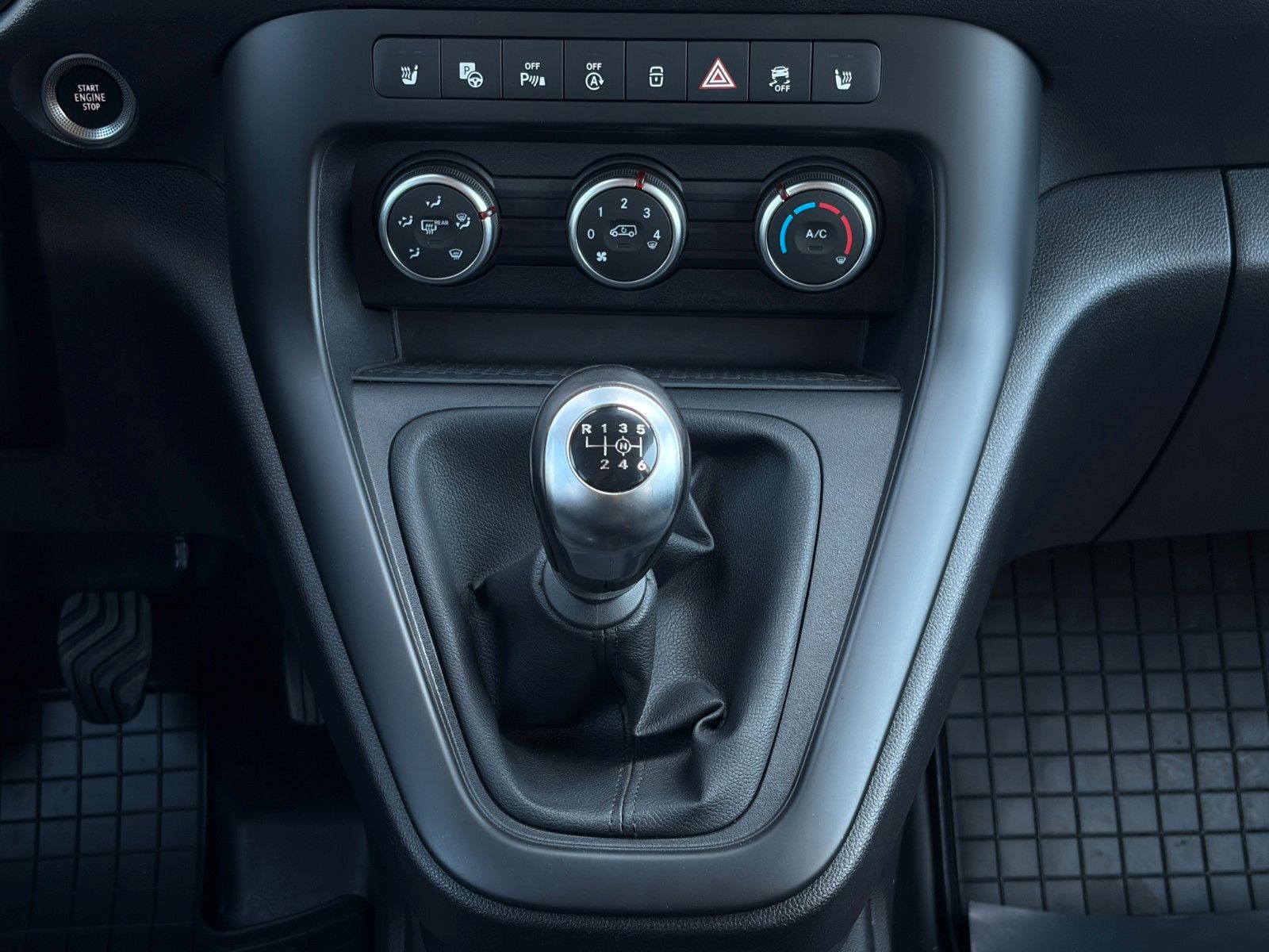 Fahrzeugabbildung Mercedes-Benz Citan Tourer 113 LED Temp. NAV CAM SHZ CarPlay