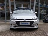 Hyundai i20 1.2 62kW Classic - aus 1. Hand - Hyundai i20 Gebrauchtwagen in Lübeck
