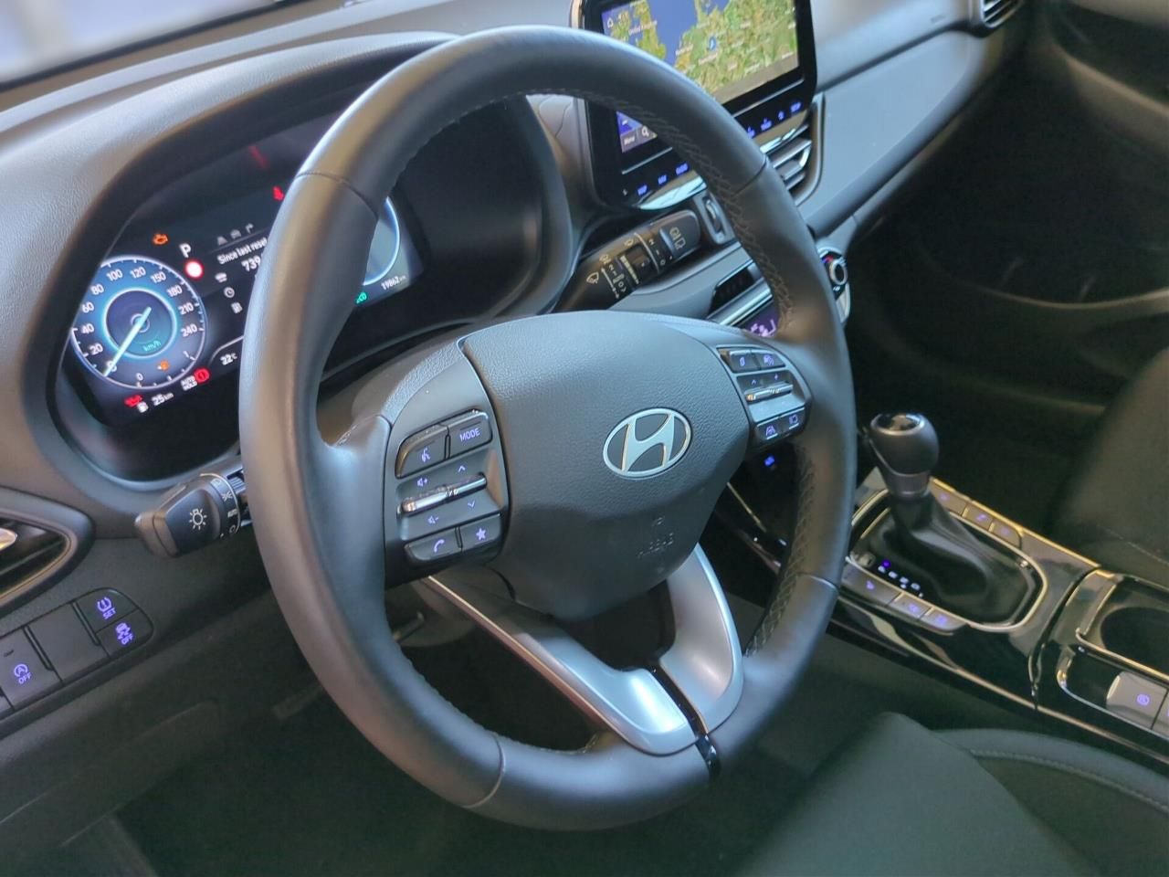 Fahrzeugabbildung Hyundai i30 1.5 T-GDI ADVANTAGE LED*SHZ*LHZ*NAVI*2Z-KLI*