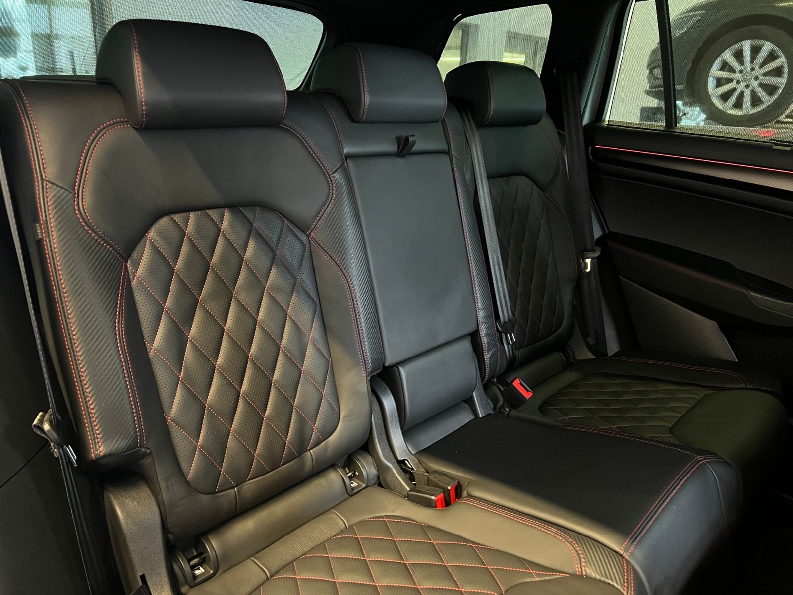 Fahrzeugabbildung SKODA Kodiaq RS 2.0 TSI DSG 4x4 *AHK, Matrix, Standhzg