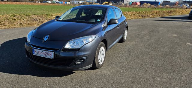 Renault Megane III Lim. 5-trg. Je t'aime