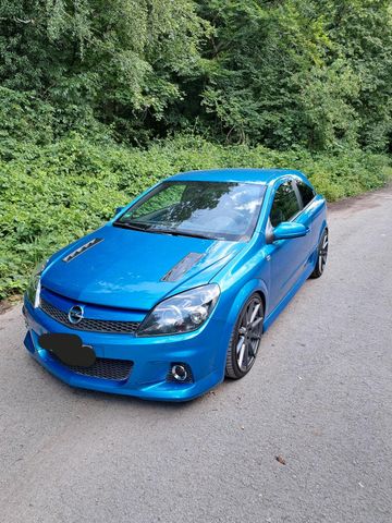 Opel Astra H OPC