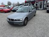 BMW 318i Touring Edition Sport KLIMAAUTOMATIK!!AHK!! - BMW aus 2005: Kombi
