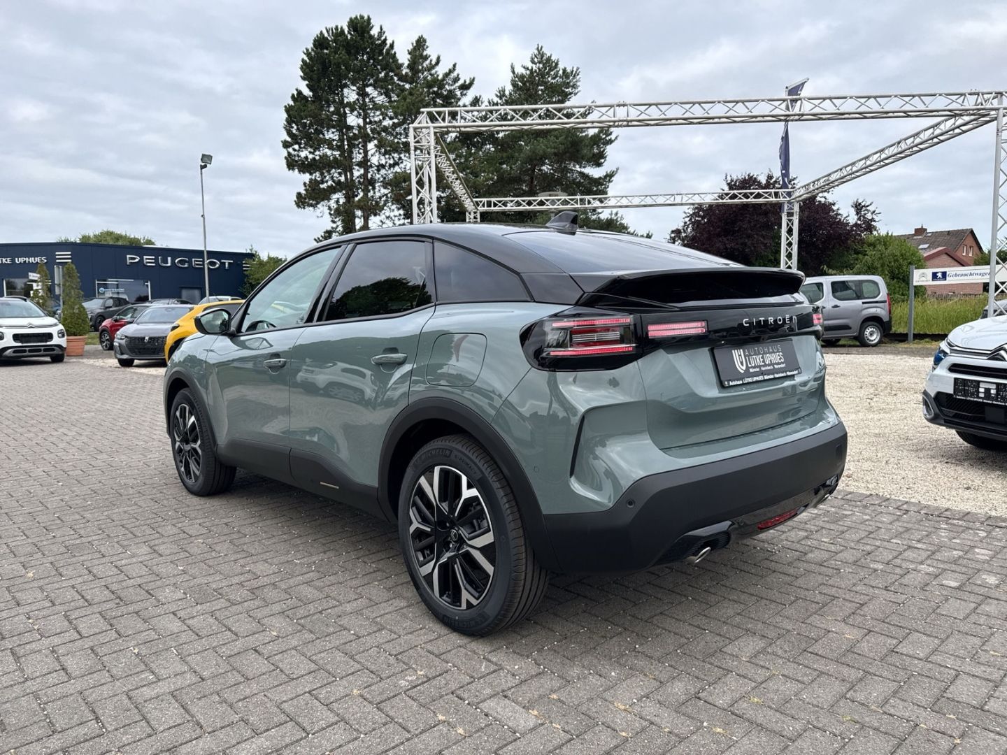 Fahrzeugabbildung Citroën C4 Max PureTech 130 Automatik MAX HUD Digitales