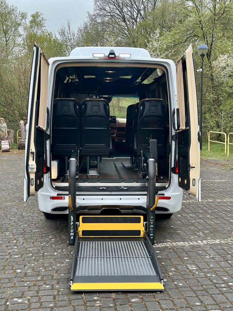 Mercedes-Benz Cuby Sprinter Special Line 319CDI | 8+1 | MBUX