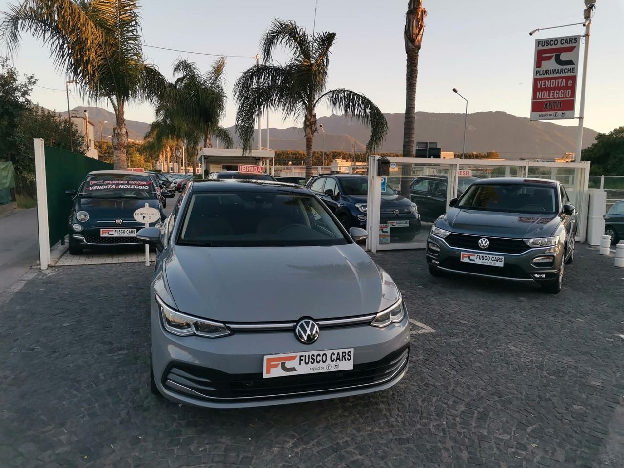 Volkswagen Golf 1.5 eTSI 150 CV EVO ACT DSG 1st  imagem 2