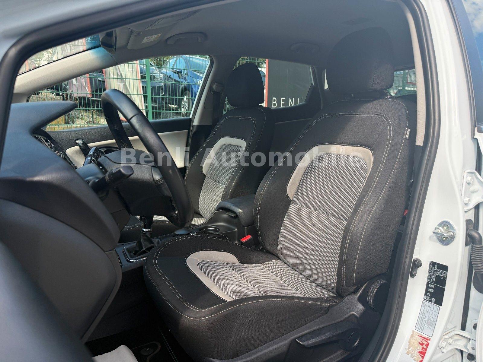 Kia cee'd / Ceed Dream Team/NAVI/SHZ/KAMERA/TMP/LED/