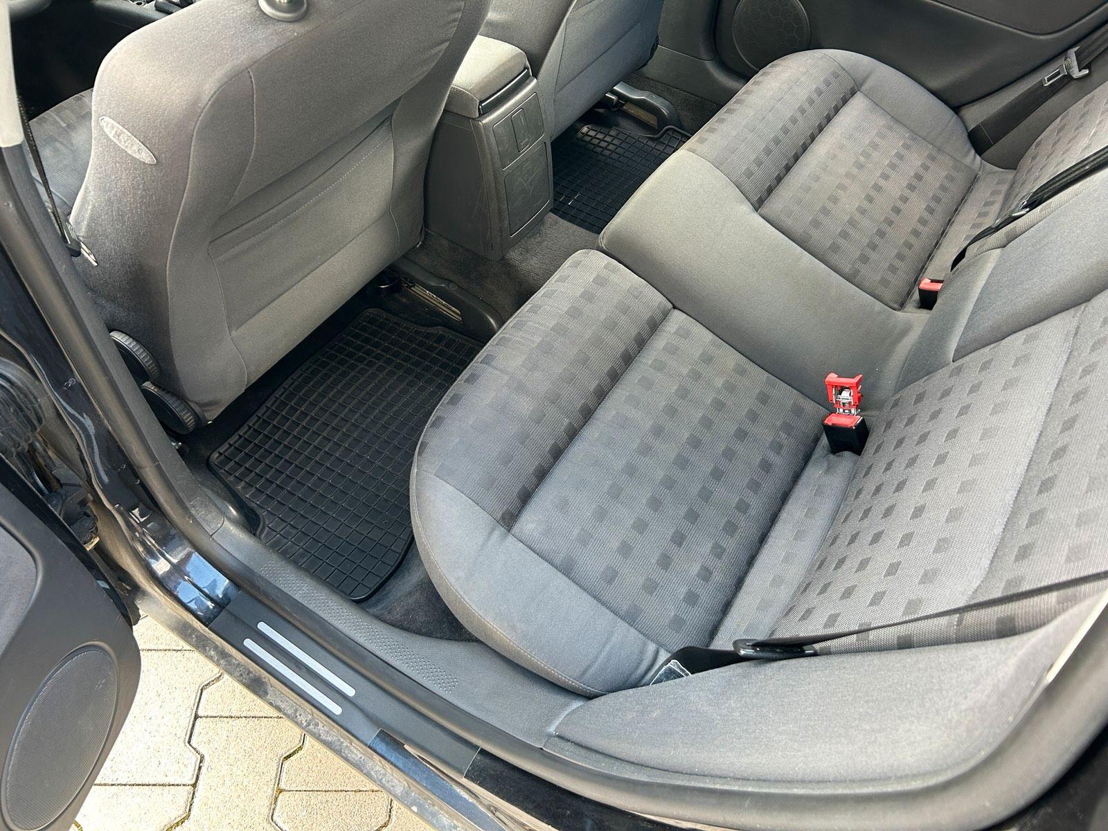 Volkswagen Passat 2004 — photo 12
