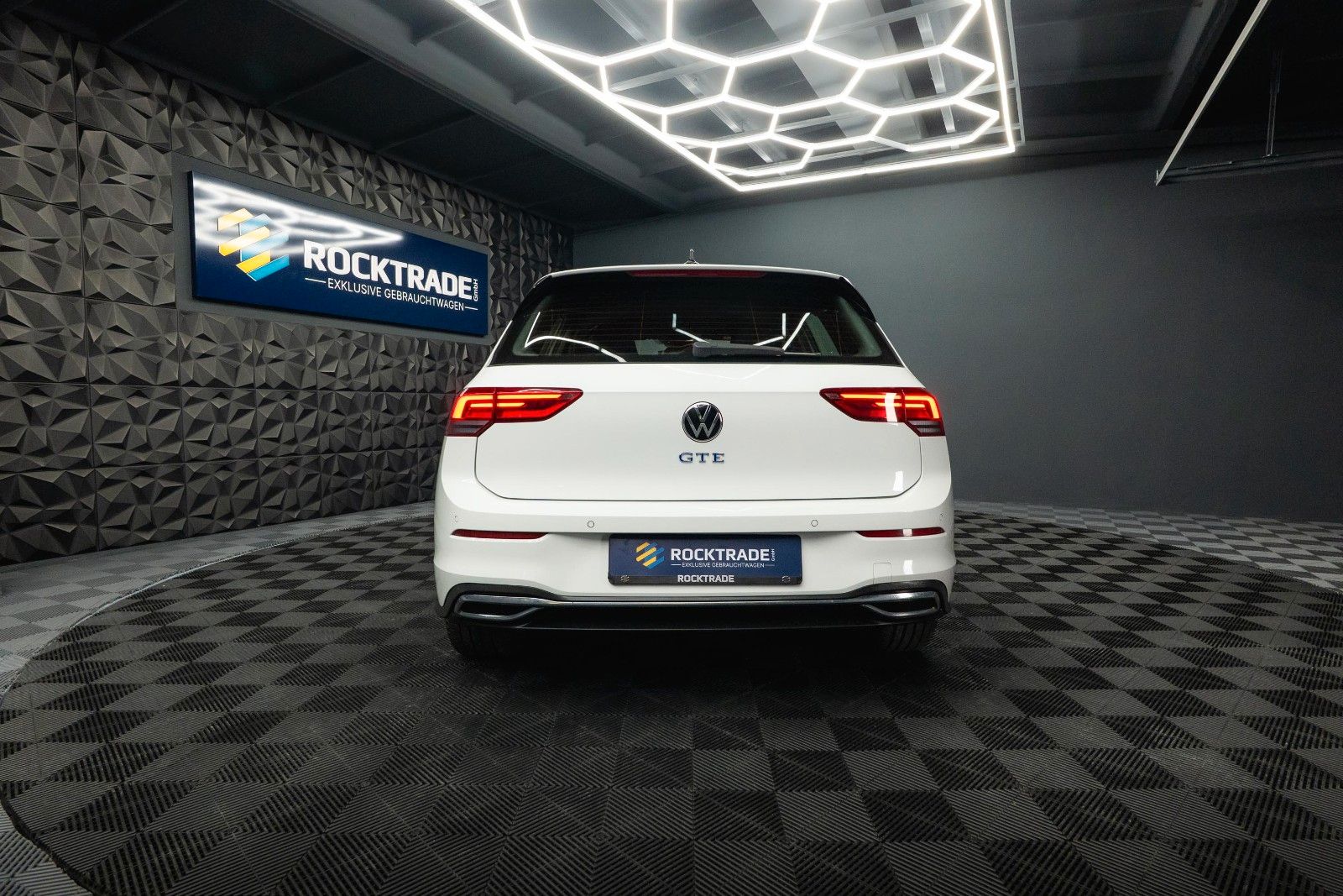 Fahrzeugabbildung Volkswagen Golf VIII Lim. GTE eHybrid Sport | LED | ACC