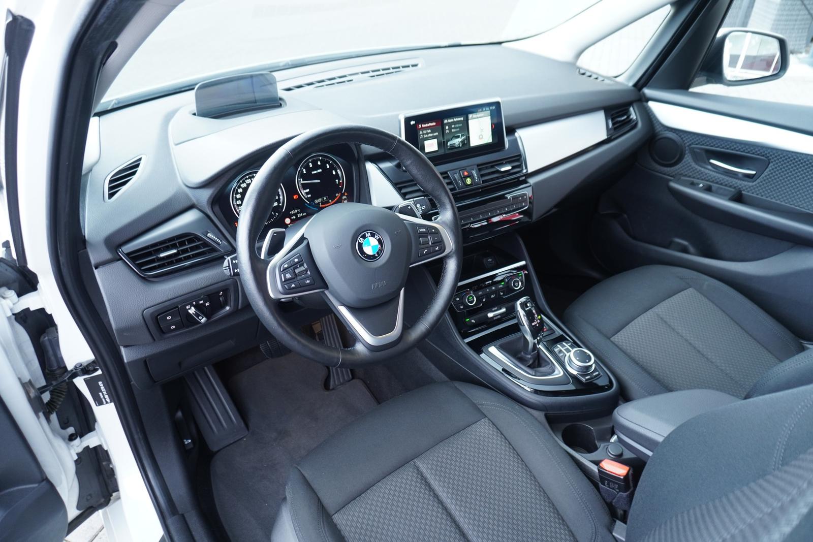 BMW 220 i Advantage AT Navi LED Kamera Head-Up, миниатюра 9